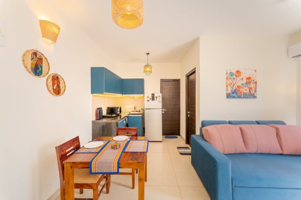 Sereno Azura 1bhk pool view w/game zone, jacuzzis